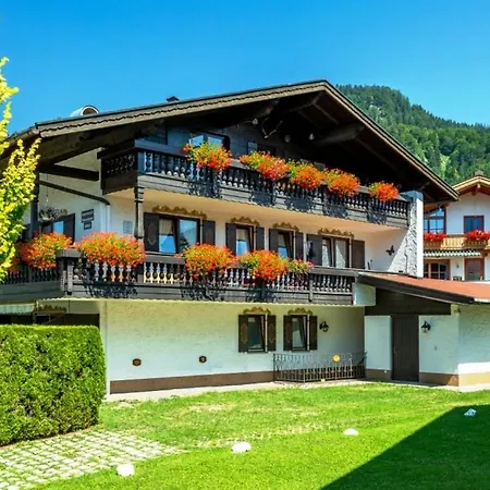 Apartment Fruehlingshof App 9 Reit im Winkl